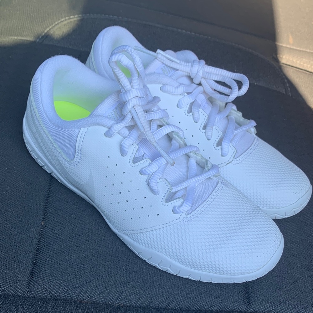 Nike White Trainers with Neon Lime Insole